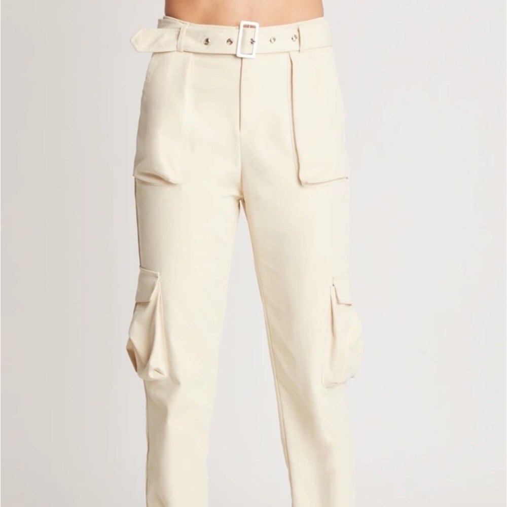 CHOOSY BRIDGET BUCKLED CROP PANTS